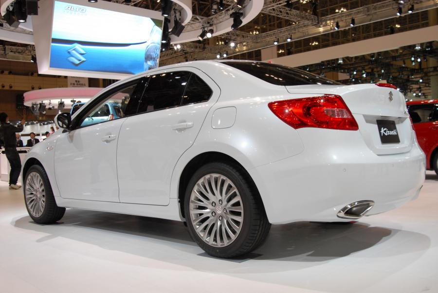  Suzuki Kizashi 2010 года  (фото 103 из 136)